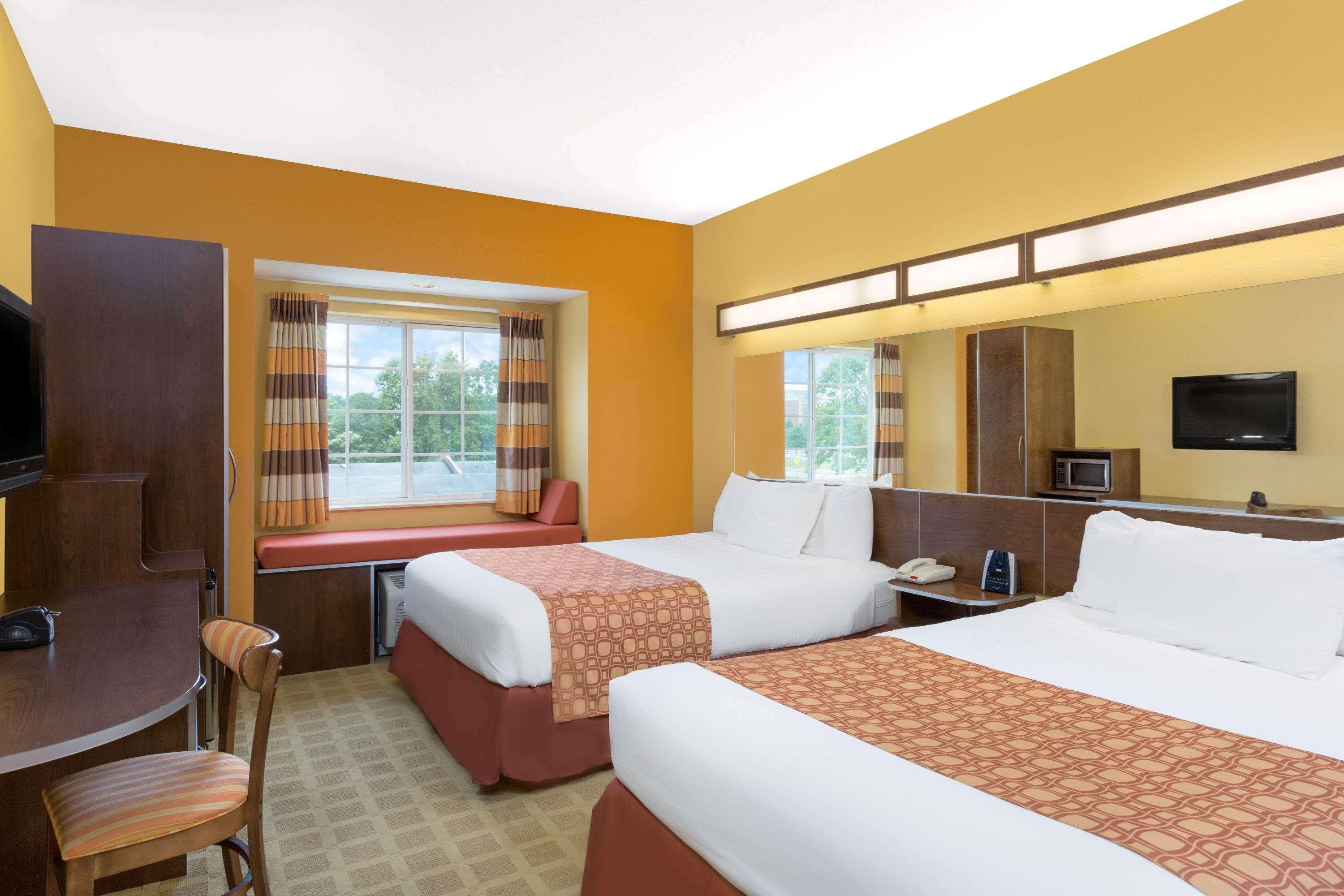 Microtel Inn & Suites By Wyndham University Medical Park Greenville Exteriör bild
