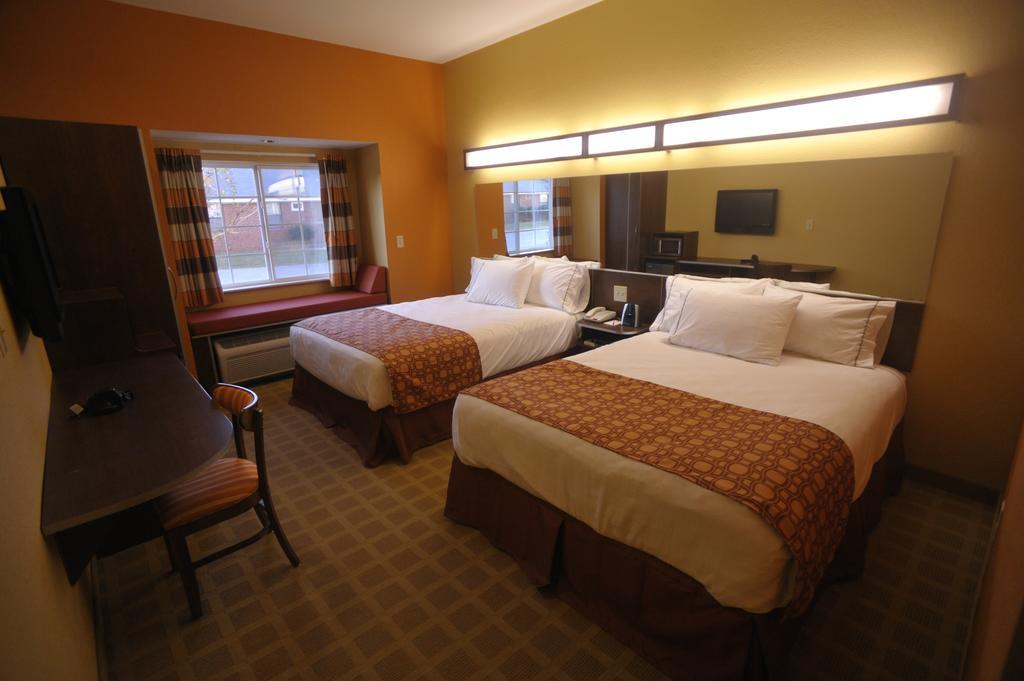 Microtel Inn & Suites By Wyndham University Medical Park Greenville Exteriör bild